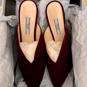 Prada Shoes, size 38, Burgundy suede